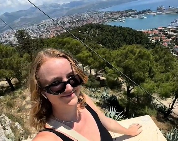 (VIDEO) KOMŠIJAMA NEĆE BITI DRAGO KADA ČUJU Amerikanka otkrila zašto nikad ne bi živjela u Hrvatskoj