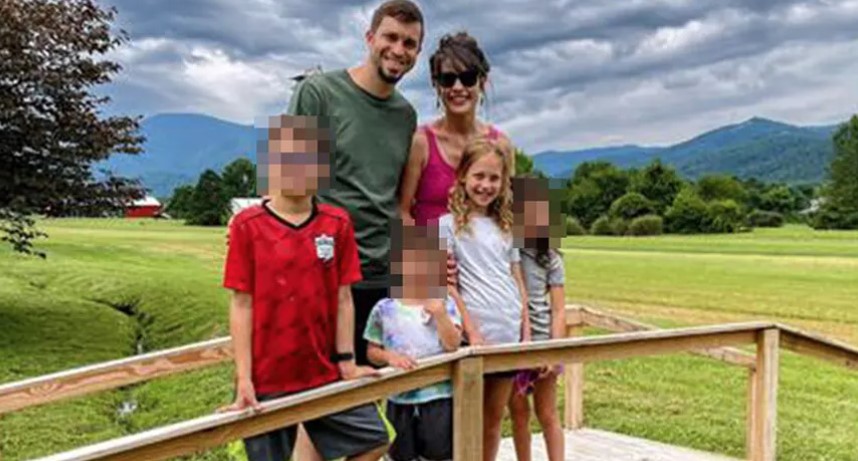 PORODIČNA IGRA ZAVRŠILA TRAGIČNO Reket pukao i usmrtio djevojčicu (6)