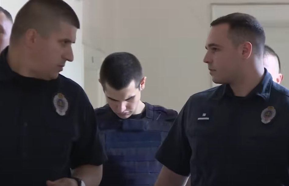 OSUMNJIČEN DA JE UBIO 9, A RANIO 12 OSOBA Porodice žrtava sutra se susreću sa Urošem Blažićem: Suđenje okarakterisano kao visokorizično