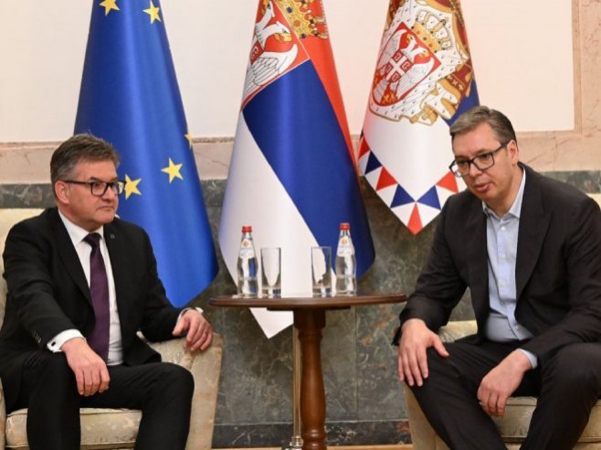 "NEMOGUĆI USLOVI ZA ŽIVOT" Vučić: Otvoreno i korektno sa Lajčakom o teškoj situaciji za srpski narod na KiM