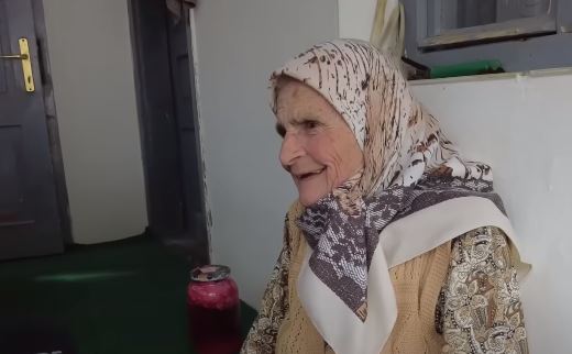 (VIDEO) "SANJAM DA MI JE DOVEO UNUČIĆE" Baka Zilha (89) iz Zvornika sina posljednji put vidjela prije 20 godina