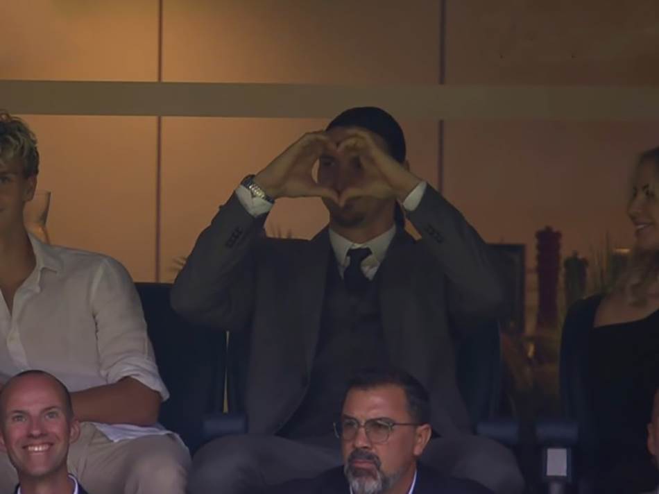 ODJEKIVALA PJESMA BIJELOG DUGMETA PRIJE MEČA SRBIJA - ŠVEDSKA Zlatan digao stadion na noge jednim potezom