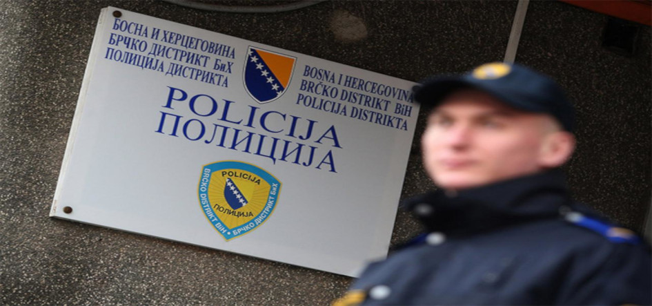 BRČANKA POMAGALA PRIJATELJICI Izvukla njenog poznanika iz stana, pretukli ga palicama i strpali u gepek