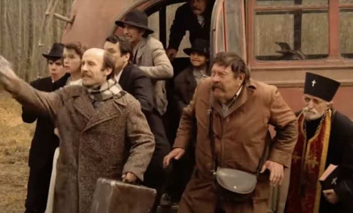 MISTERIOZNO NESTAO SA SCENE Da li znate ko je bio pop u "Ko to tamo peva"?