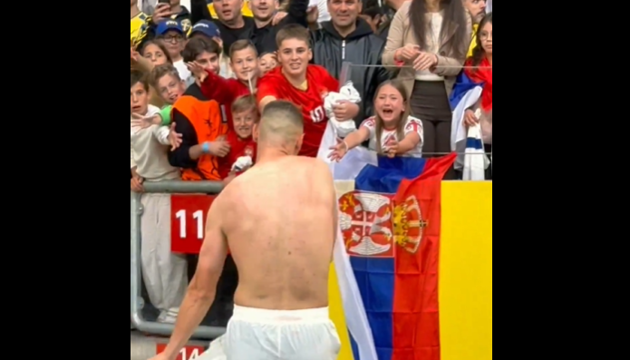 (VIDEO) OVAJ MOMENAT PAMTIĆE CIJELOG ŽIVOTA Nikola Milenković djevojčici u publici dao dres, njena reakcija topi srce