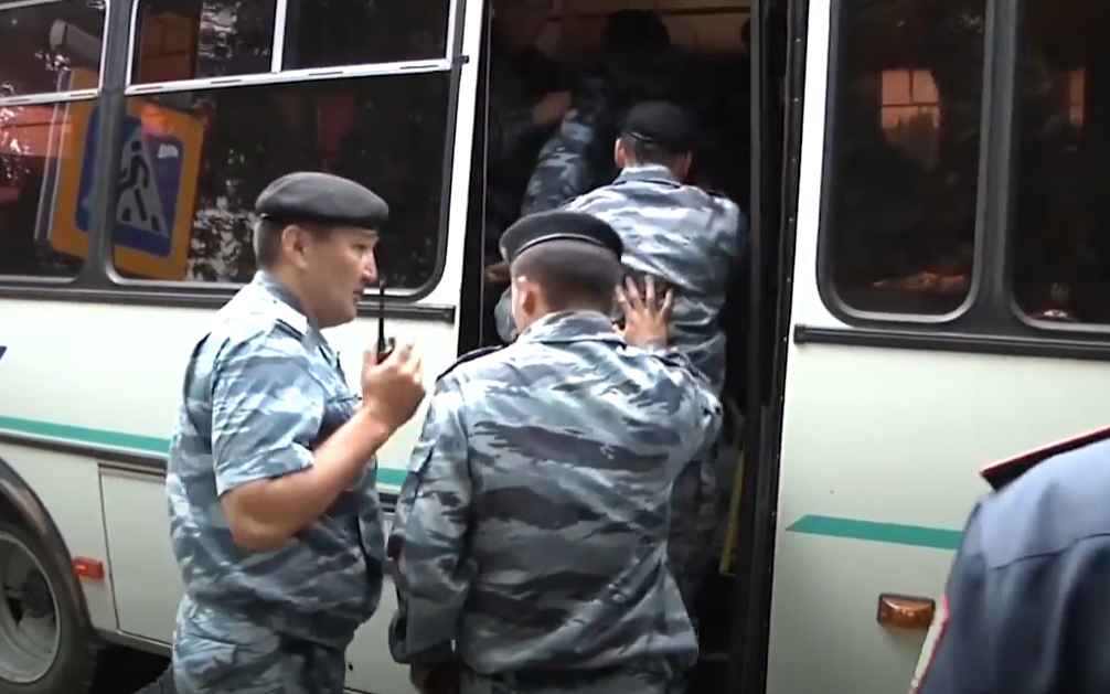 ISTRAGA JE U TOKU Na djevojčicu (7) pao spomenik, preminula u bolnici