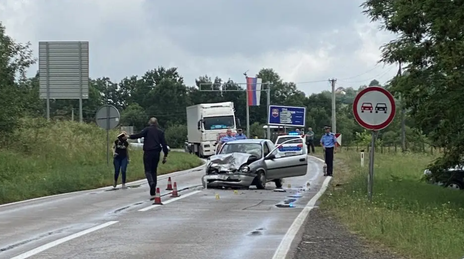 POZNAT IDENTITET STRADALE BANJALUČANKE U NESREĆI KOD PRNJAVORA Žena iz Laktaša povrijeđena i prebačena na UKC RS
