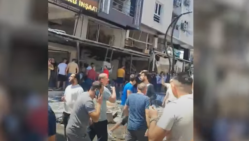 (VIDEO) HAOTIČNO U TURSKOJ Eksplozija plina u restoranu: Najmanje petroro ljudi je poginulo