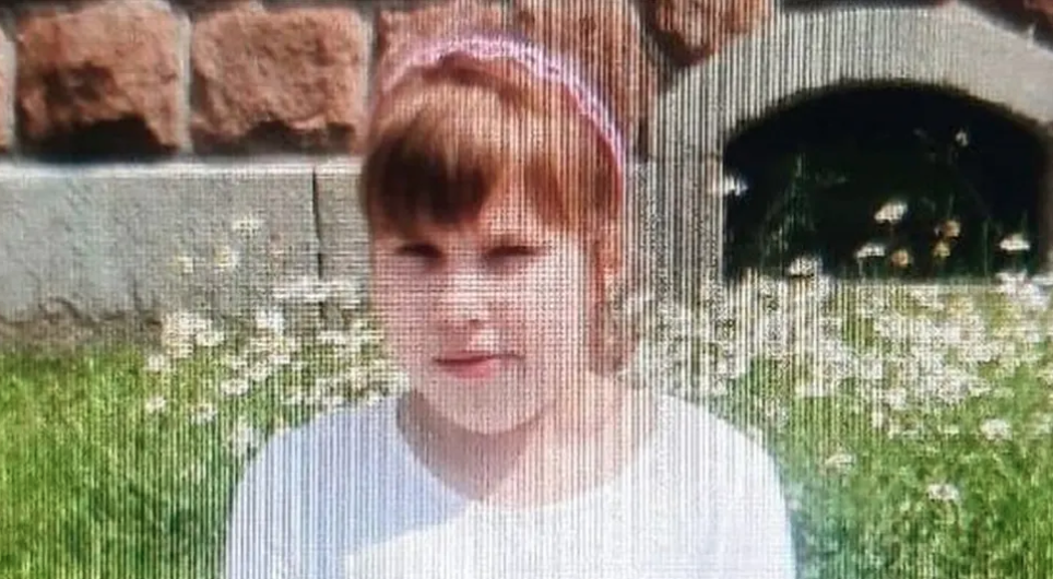 KRVNIČKI UBIJENA, TIJELO PRONAĐENO U ŠUMI Hiljade ljudi se oprašta od male Valerije (9)