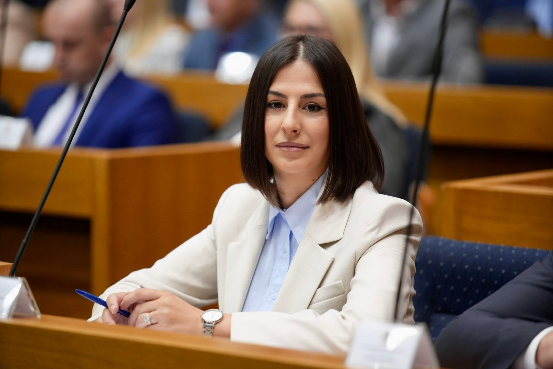 DOK VLASNICI KOCKARNICA POSTAJU SVE AGRESIVNIJI, INSTITUCIJE SRPSKE SE NE ČUJU Vukomanović: Izgleda da je lakše zatvoriti školu nego kladionicu