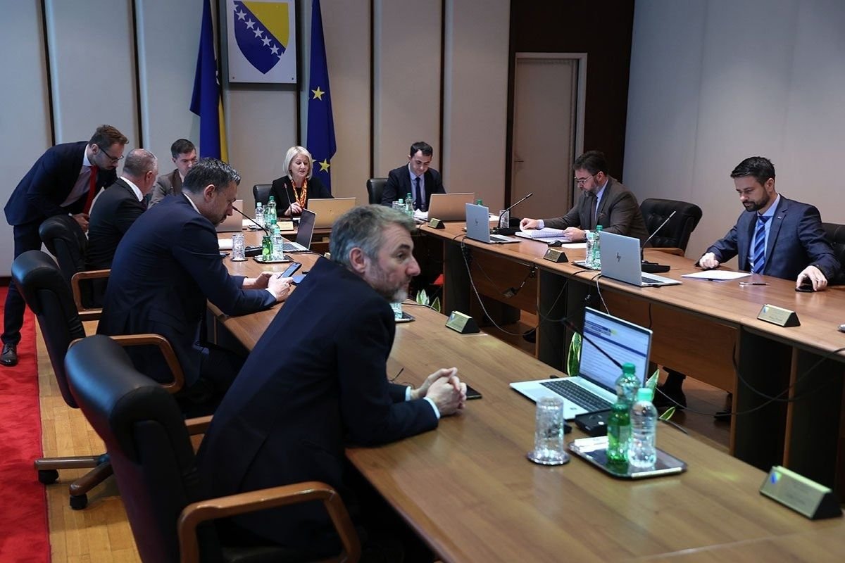 MINISTRI IZ RS BILI PROTIV Nema saglasnosti da 11. jula bude Dan žalosti u BiH