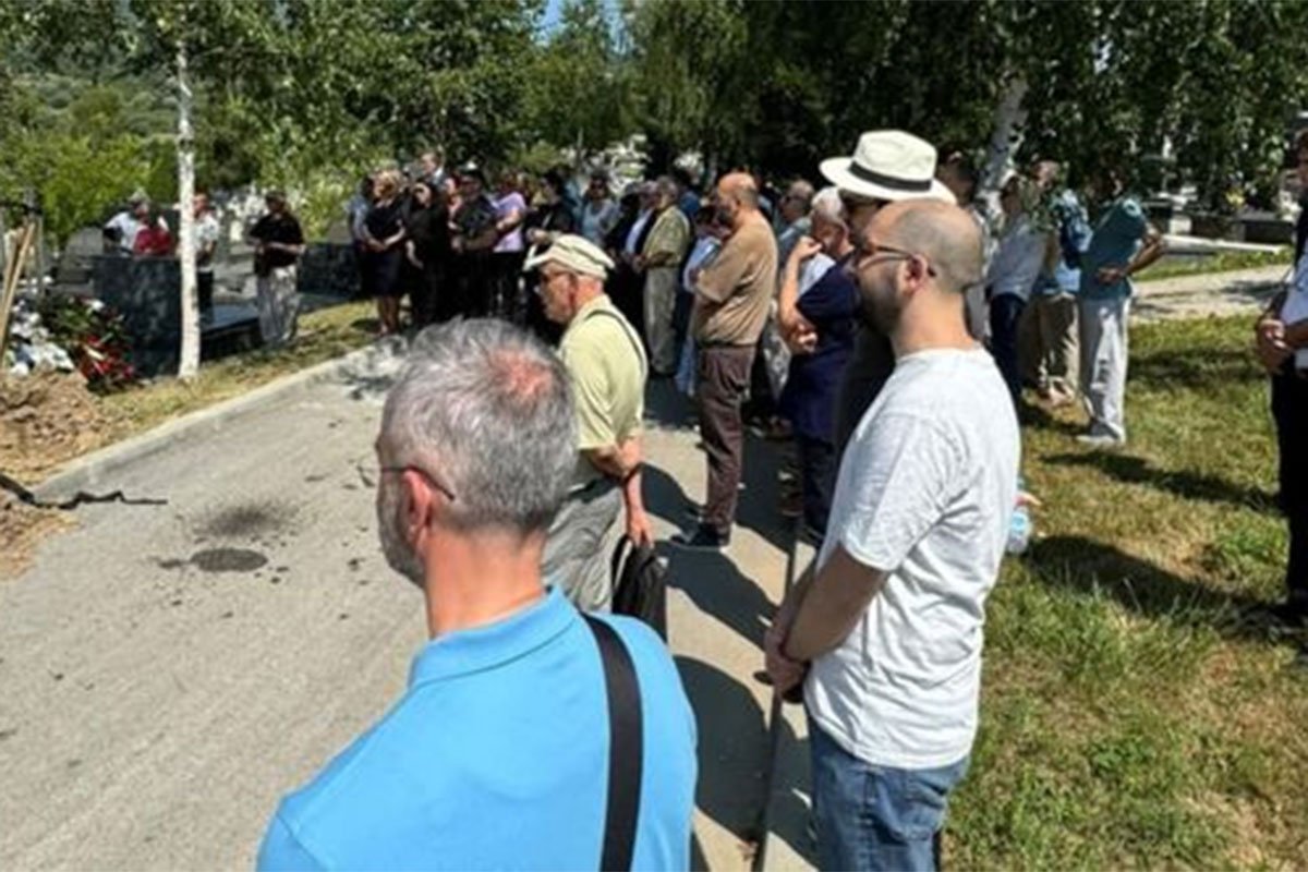 OD AKADEMIKA SE OPROSTILA RODBINA I PRIJATELJI Sahranjen Žarko Papić