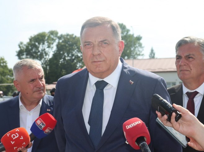 DODIK POVODOM IZJAVE KOMŠIĆA: Nema pravo da Srbima drži lekcije o Predsjedništvu