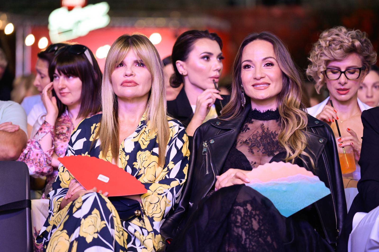 (FOTO) JELENA TRIVAN "POKORILA" CRVENI TEPIH Prva dama m:tel-a zablistala na "Banja Luka Festu"! Još jednom pokazala da je kraljica stila!