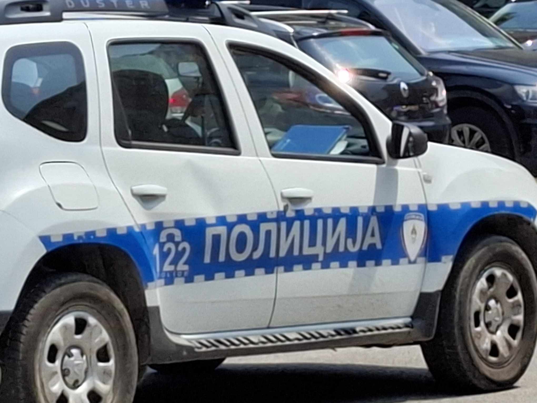 SKANDAL! Policajac fotografisao glasački listić na biračkom mjestu u Banjaluci: Oglasili se iz MUP RS