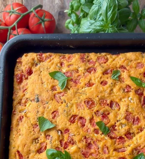 SVI ĆE VAS PITATI ZA RECEPT Sardinijska pita sa paradajzom idealna za doručak
