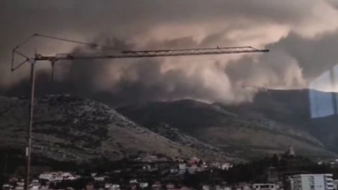 (VIDEO) PRIZORI KAO IZ FILMA STRAVE Pogledajte trenutak dolaska nevremena u Trebinje