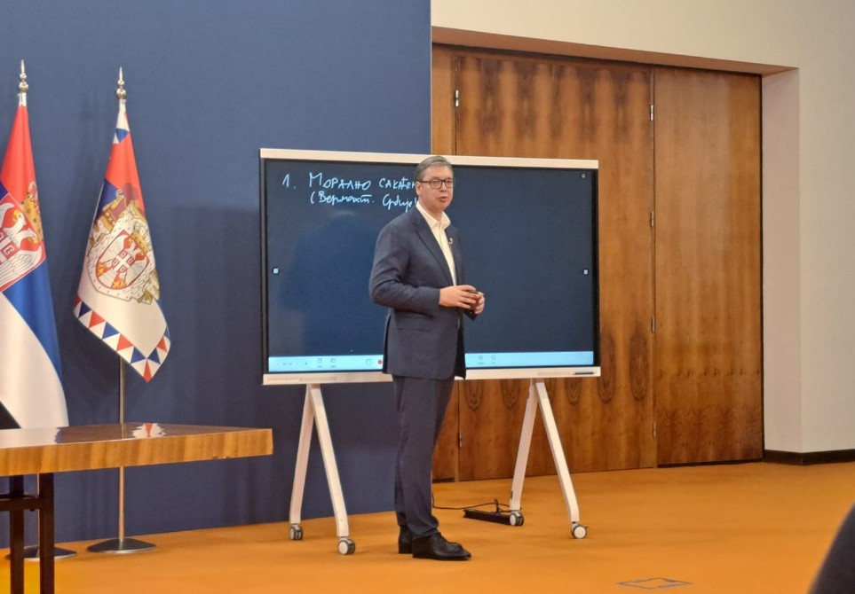 VUČIĆ STAO U ZAŠTITU REPUBLIKE SRPSKE! Predjsednik Srbije upozorio sve one koji bi da ukidaju Srpsku i ubijaju naš narod