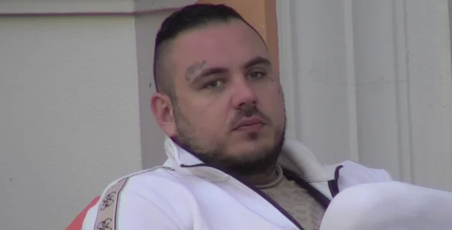 (FOTO) CAR MIJENJA ŽIVOT IZ KORIJENA Nećete vjerovati koliko ima kilograma, stavio sebe na teške muke!