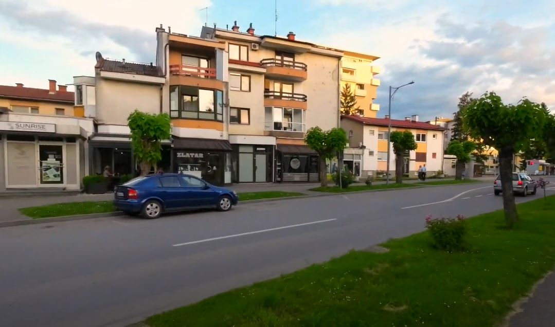 DETALJI TRAGEDIJE U DOBOJU U stanu pronađena tijela dva brata, ulicom se širio neugodan miris