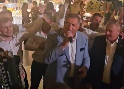 (VIDEO) DODIK NIJE ODOLIO MIKROFONU Predsjednik Srpske na veselju kod Viškovića, zapjevao veliki hit i zagrijao afmosferu