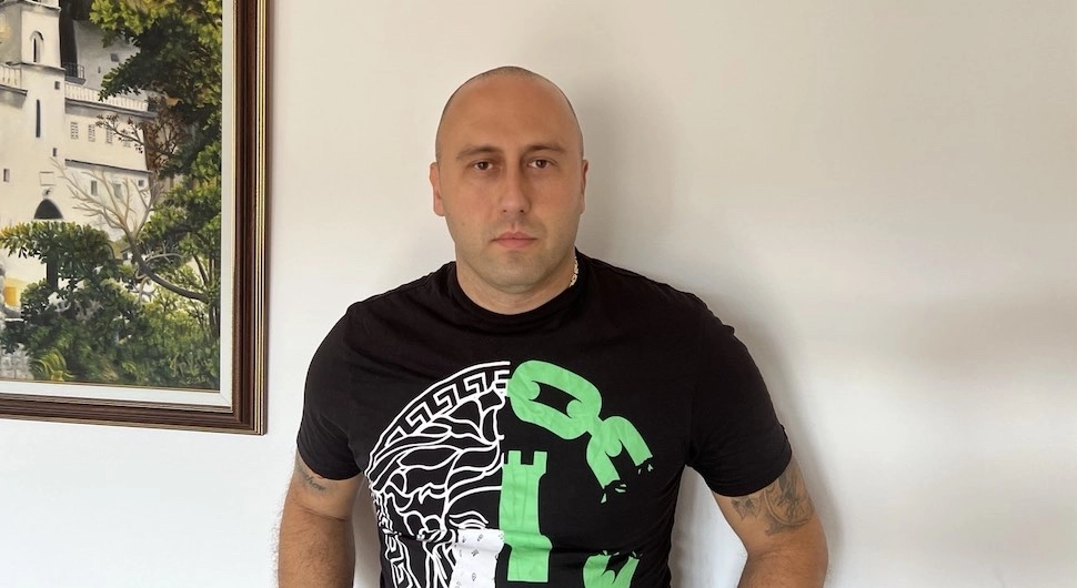 "KAKVA JE TO PRAVDA?" Otac bebe šokiran presudom: Pa zar je dijete samo palo sa stola nakon što se rodilo?