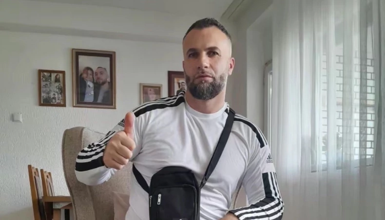 (VIDEO) SKANDALOZNO! Dočekuju tijelo Fatona Hajrizija i slave ga kao heroja: Šokantni snimci iz njegovog rodnog mjesta