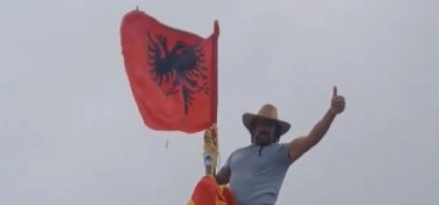 SUKOB MAKEDONACA I ALBANACA NA KORABU Skinuli im zastavu sa vrha planine, oglasilo se Skoplje