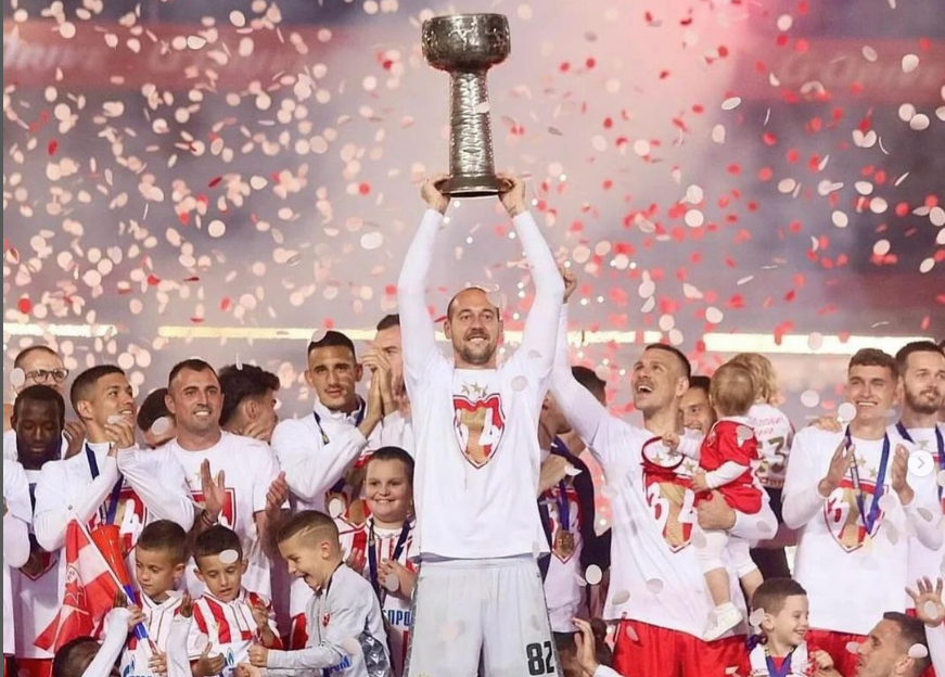 EMOTIVNA OBJAVA Milan Borjan se oprostio od Zvezde: Ostaje vojnik kluba