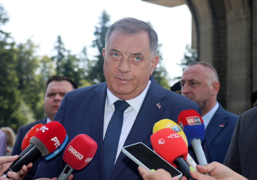 POČINJE ISKOP ZEMLJIŠTA ZA IZGRADNJU AERODROMA Dodik u Trebinju sa Ćurićem i na lokaciji izgradnje nove bolnice