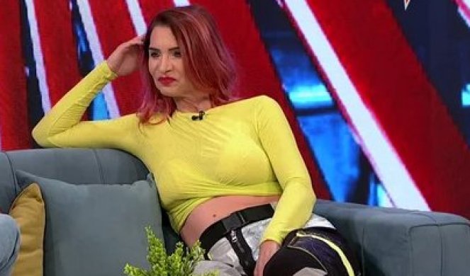 "NE DOLAZI U OBZIR" Pjevač zabranio supruzi ide kod estetskog hirurga, ona otkrila šta bi sve promijenila na sebi