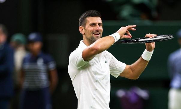 NEMA MU RAVNOG! Novak Đoković je u polufinalu Olimpijskih igara! Čudesni Srbin jači od Cicipasa i povrede