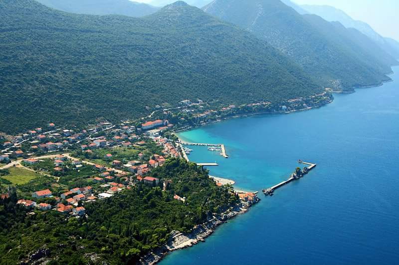 HRVATI SVE NAPLAĆUJU Neobičan cjenovnik osvanuo na primorju