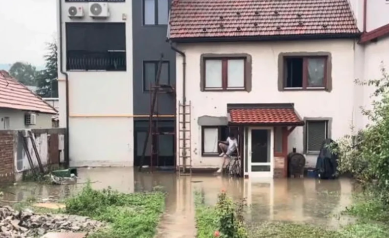 DEVET INTERVENCIJA VATROGASACA Poplave u Visokom i požar u Varešu izazvani nevremenom