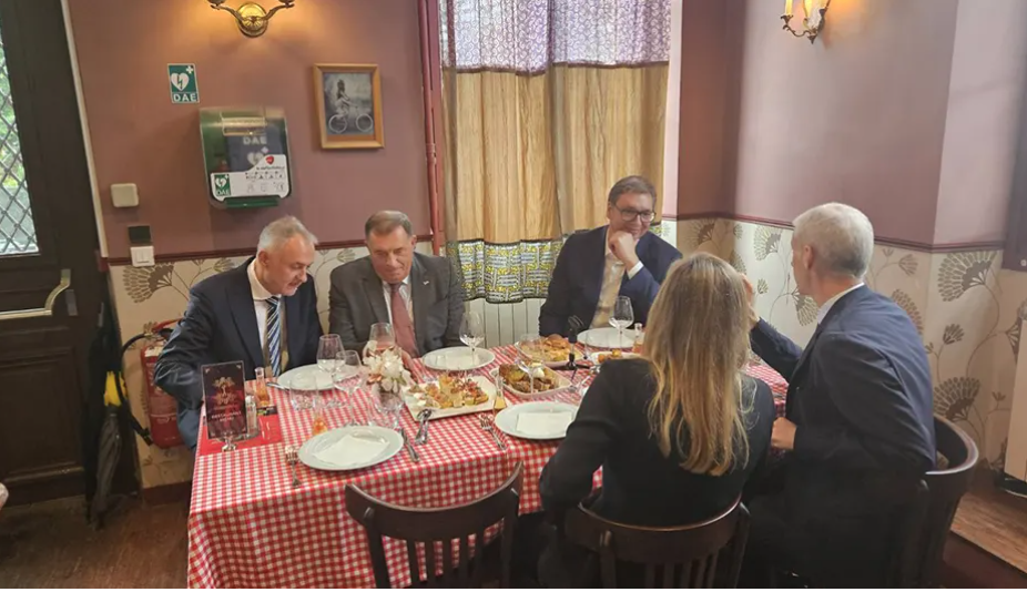 (FOTO) NAŠA TRADICIJA U SRCU PARIZA Dodik: Posjetiocima Srpske kuće biće predstavljena bogata srpska istorija