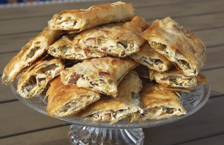 OVO MORATE PROBATI Pita sa slaninicom i lukom