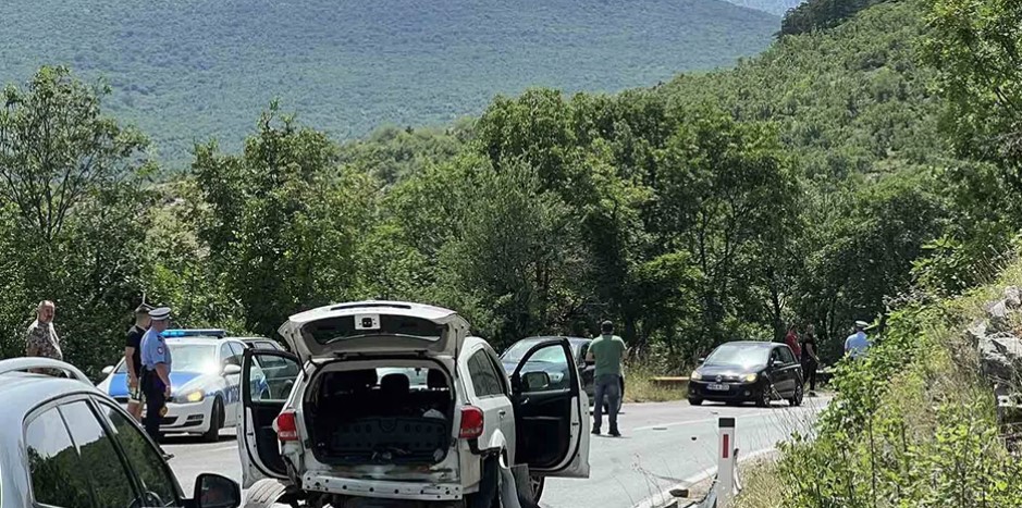 SAOBRAĆAJKA NA ULAZU U BILEĆU Učestvovala dva vozila, ima povrijeđenih