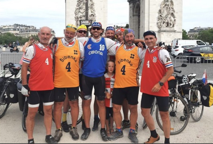 HRVATI "PREŠLI" IGRICU Biciklima nakon 2.200 km stigli u Pariz