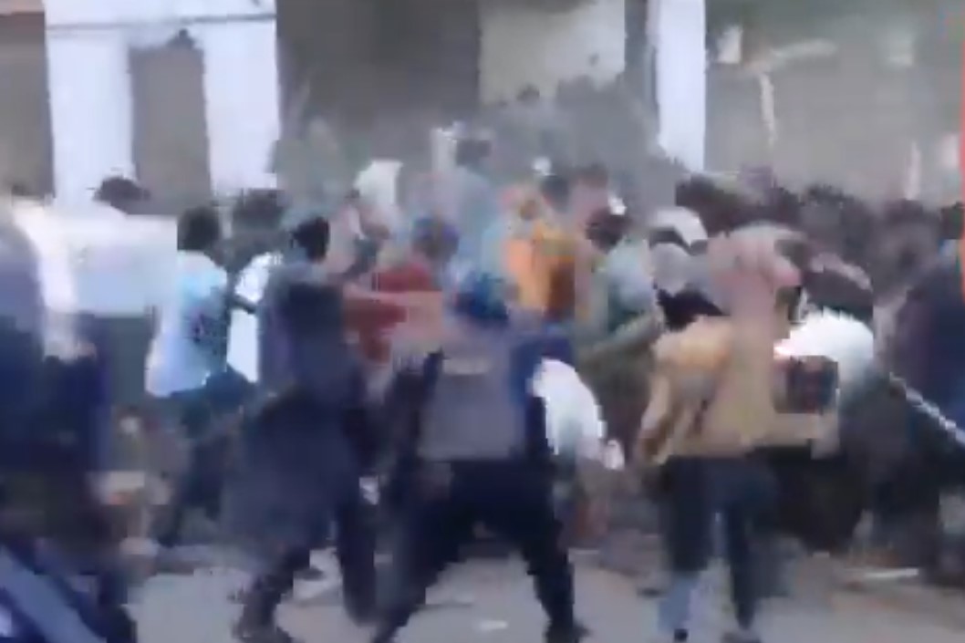 (VIDEO) HAOS U BANGLADEŠU Stotine mrtvih u krvavim sukobima