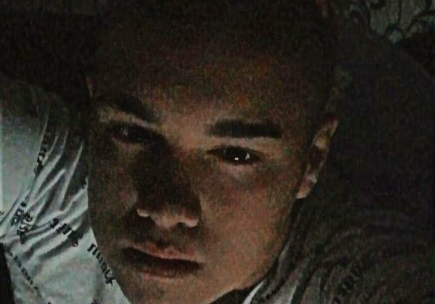 AUTOMOBIL POTPUNO SMRSKAN Ovo je Stefan (19) koji je poginuo u teškoj nesreći