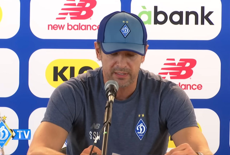 (VIDEO) SKANDAL NA KONFERENCIJI ZA MEDIJE Trener Dinama čitao ratno saopštenje pred meč sa Partizanom