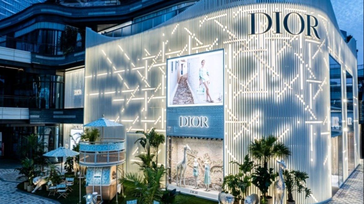 NA METI LUKSUZNI BRENDOVI Velika istraga u Italiji: Znate li koliko Dior plaća torbicu koju prodaje za 2.600 evra?