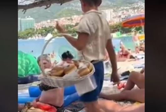 (VIDEO) "ZARADI IM 4 MJESEČNE PLATE" Snimak mališana kako prodaje krofne podigao prašinu