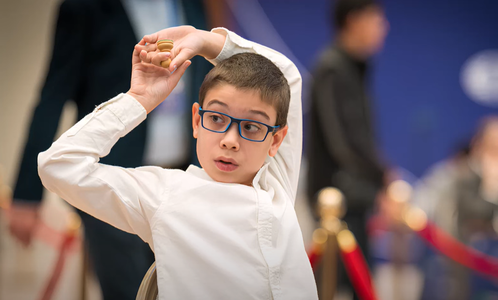 DJEČAKU (10) ŠAH "U KRVI" Najmlađi međunarodni majstor svih vremena