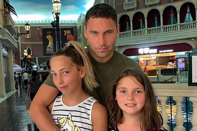 (FOTO) DUŠKO TOŠIĆ ISPUNIO ŽELJU SVOJIM NASLJEDNICAMA Imali su poseban povod za ovo putovanje