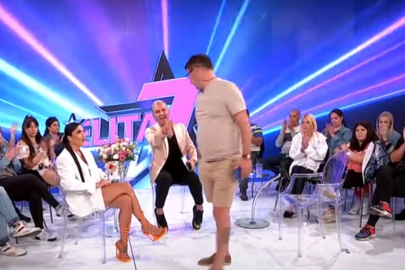 (VIDEO) HAOS U UŽIVO PROGRAMU Jelena udarila na očinstvo Ivana Marinkovića, on plakao na sav glas pa je pljunuo