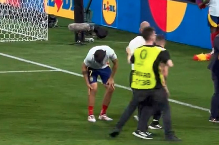 (VIDEO) INCIDENT NA EURU Obezbjeđenje povrijedilo kapitena Španije
