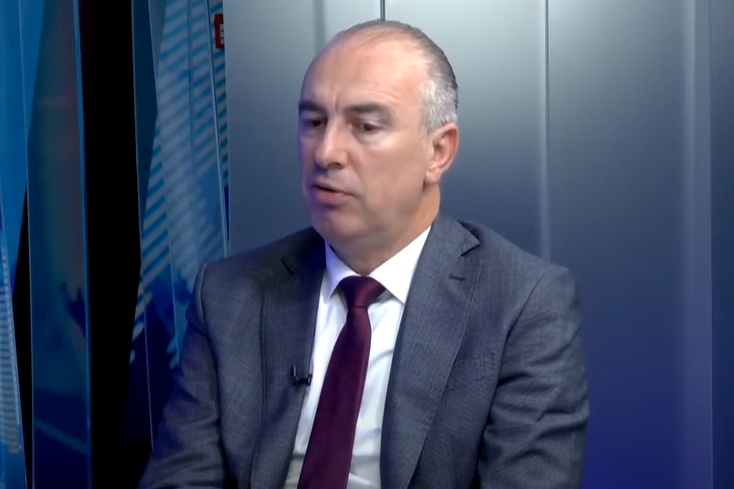 NAVODNO PRETICAO KOLONU VOZILA Detalji saobraćajke u kojoj je povrijeđen crnogorski ministar