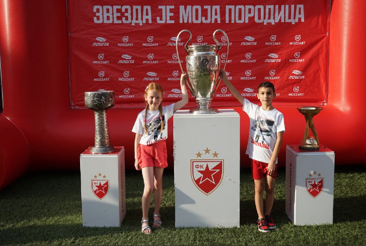 NAJMLAĐI NAJVIŠE UŽIVALI Zvezdin karavan u Srpskoj: Šamac u znaku crveno-bijelih