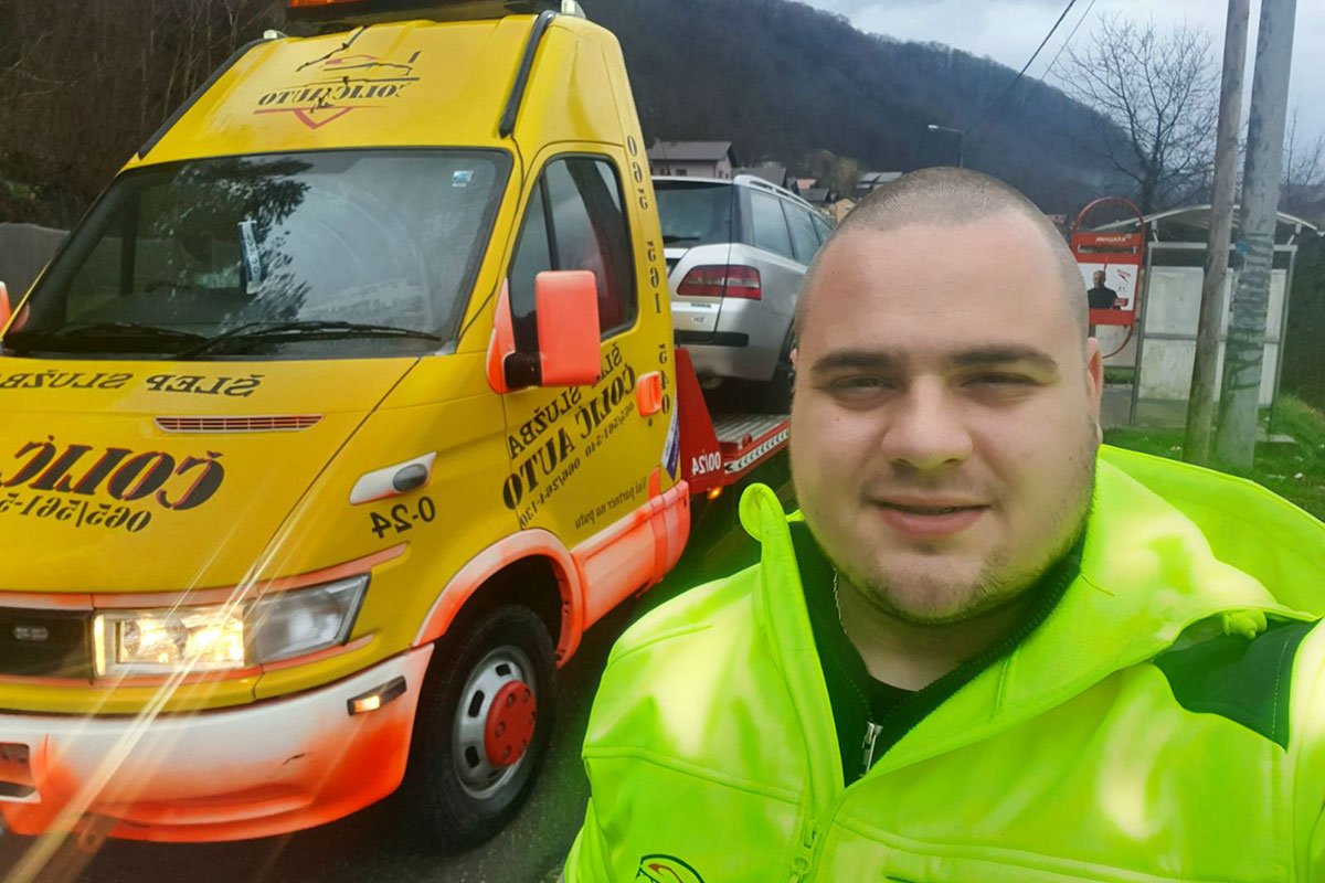 VOZAČ VELIKOG SRCA Banjalučanin nudi besplatan prevoz osobama sa poteškoćama u razvoju: Znam kako je kad nemaš, zato pomažem onima kojima je pomoć potrebna